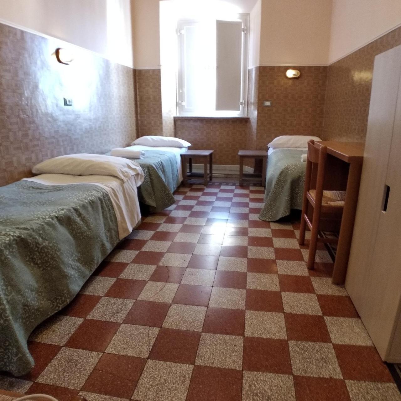 Отель Cressy Рим Экстерьер фото